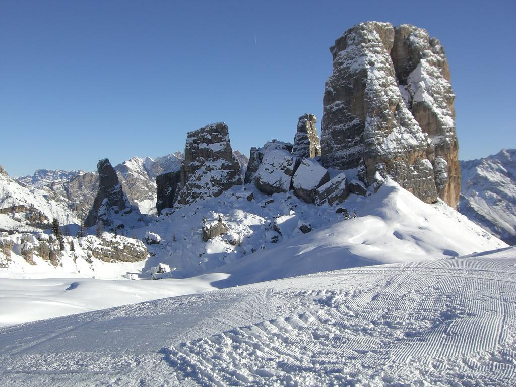 Villa Olimpia - Stayincortina Cortina d'Ampezzo Ngoại thất bức ảnh
